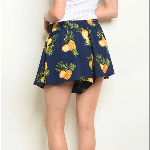 Pineapple print shorts - Picture 3 of 3